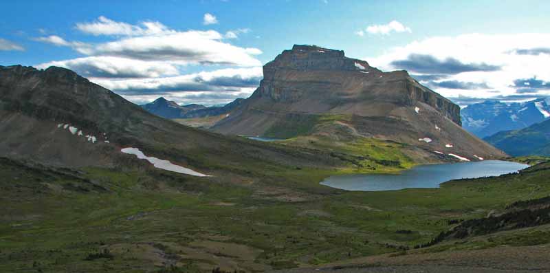 Redoubt Mountain        