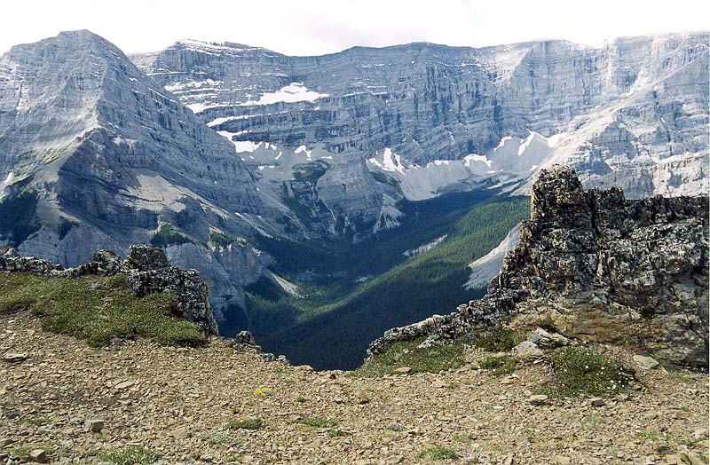 Memorial Lakes Valley