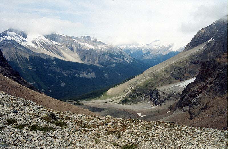 Cataract Brook Valley from Wiwaxy Gap